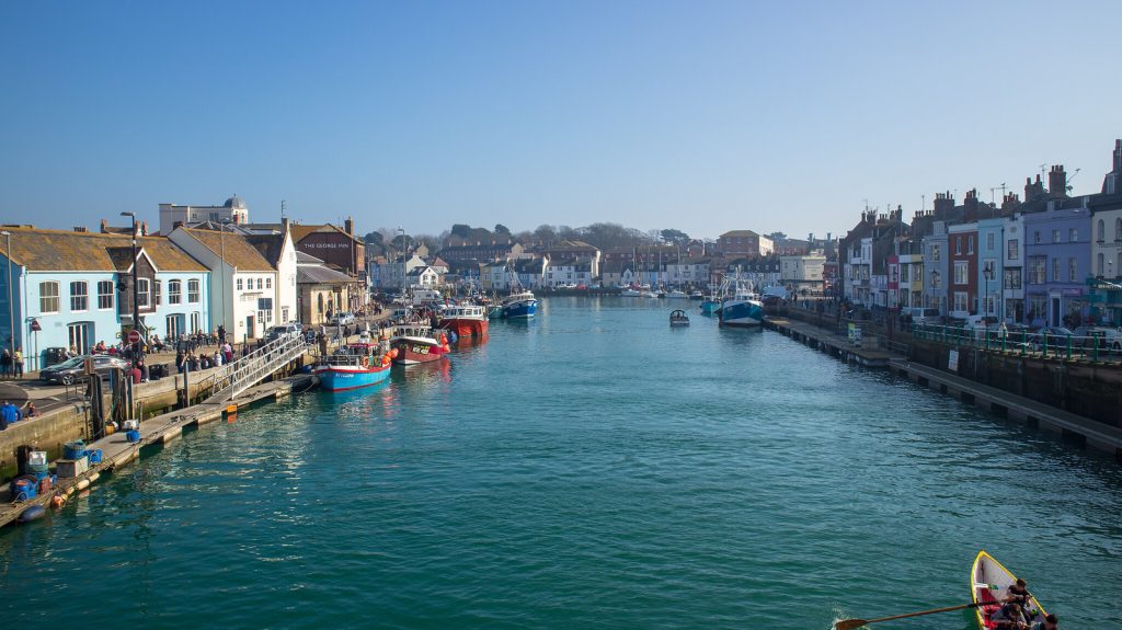 towns to visit near weymouth